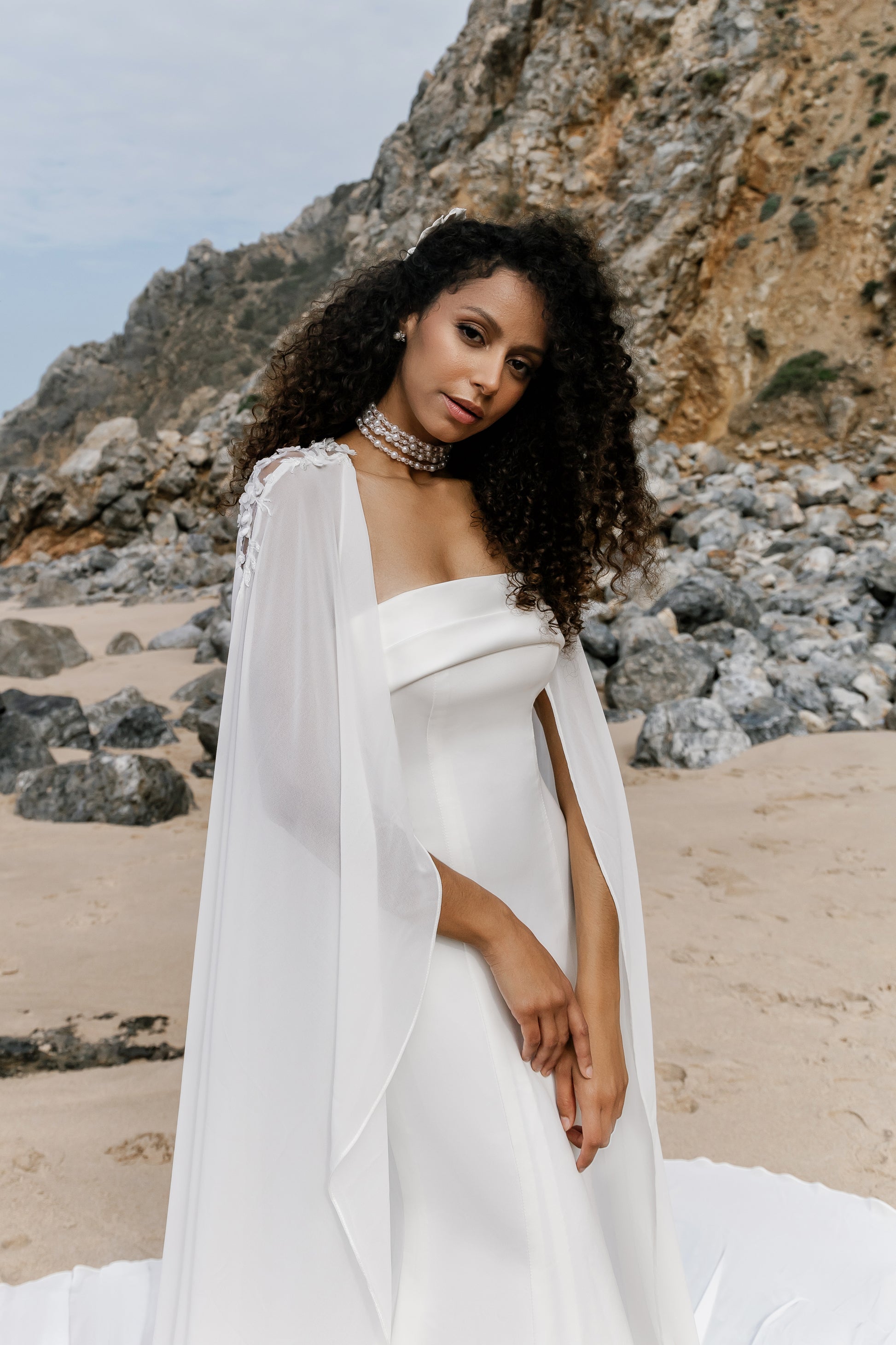 Dora Trumpet/Mermaid Straight across Milk Wedding dress