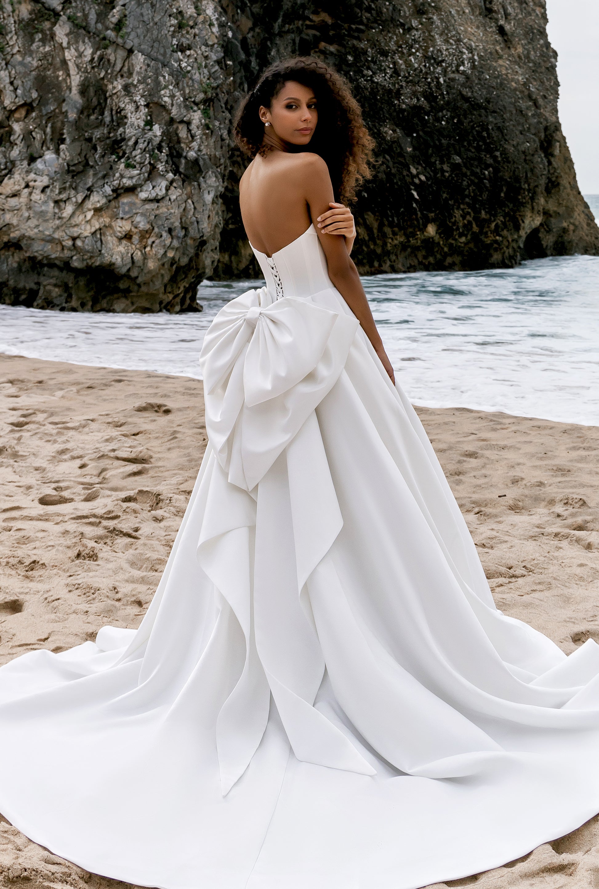 Mona A-line Straight across Milk Wedding dress
