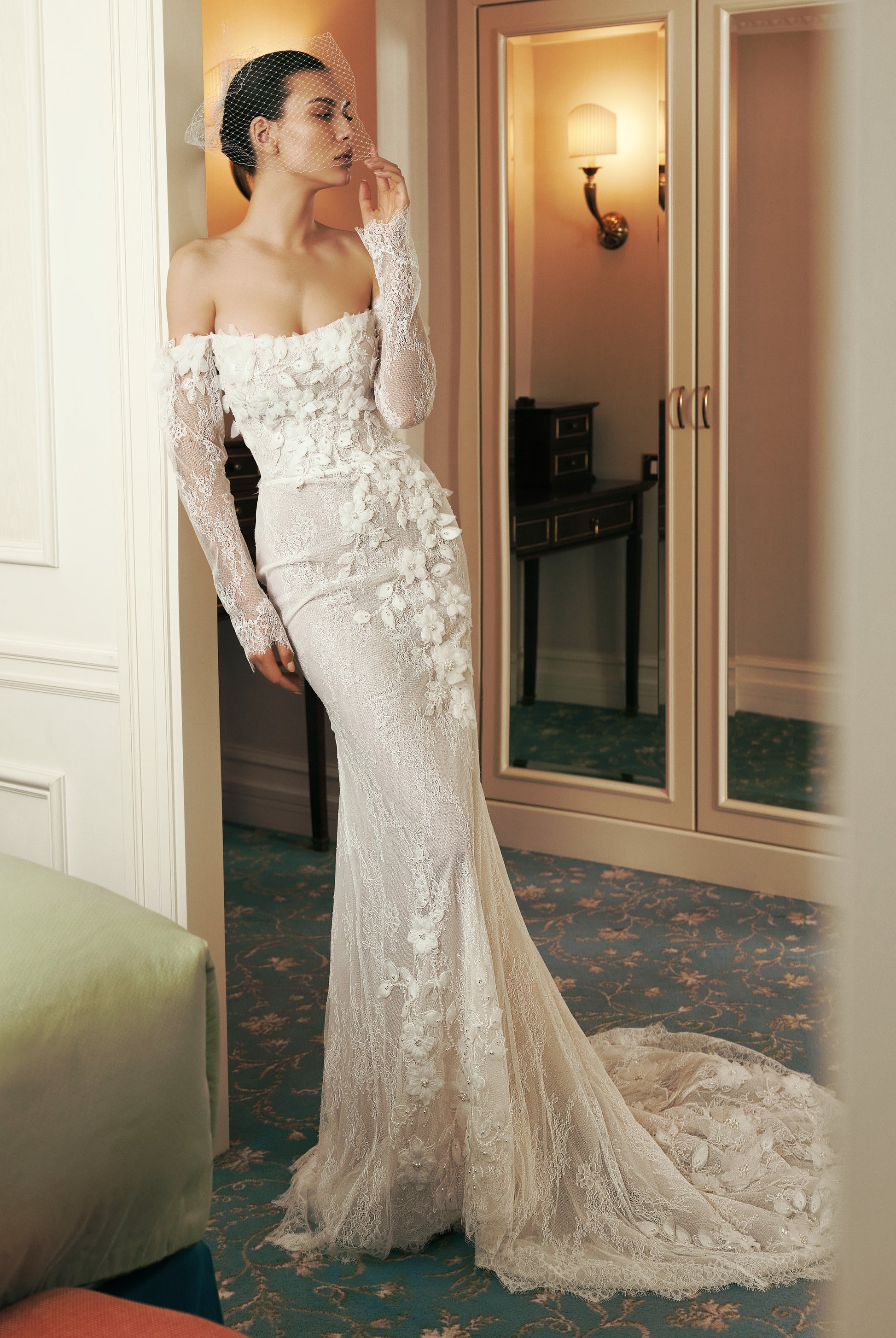 Milinda Trumpet/Mermaid Off-shoulder/Drop shoulders Milk Wedding dress