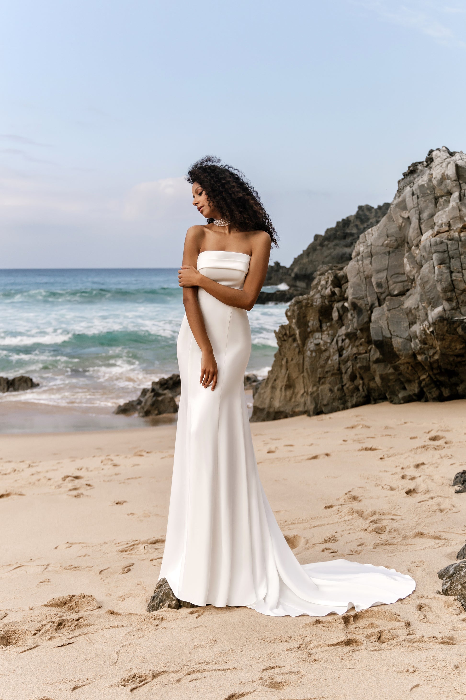 Dora Trumpet/Mermaid Straight across Milk Wedding dress