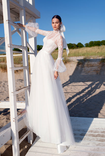 Stinga A-line High neck Off White Wedding dress