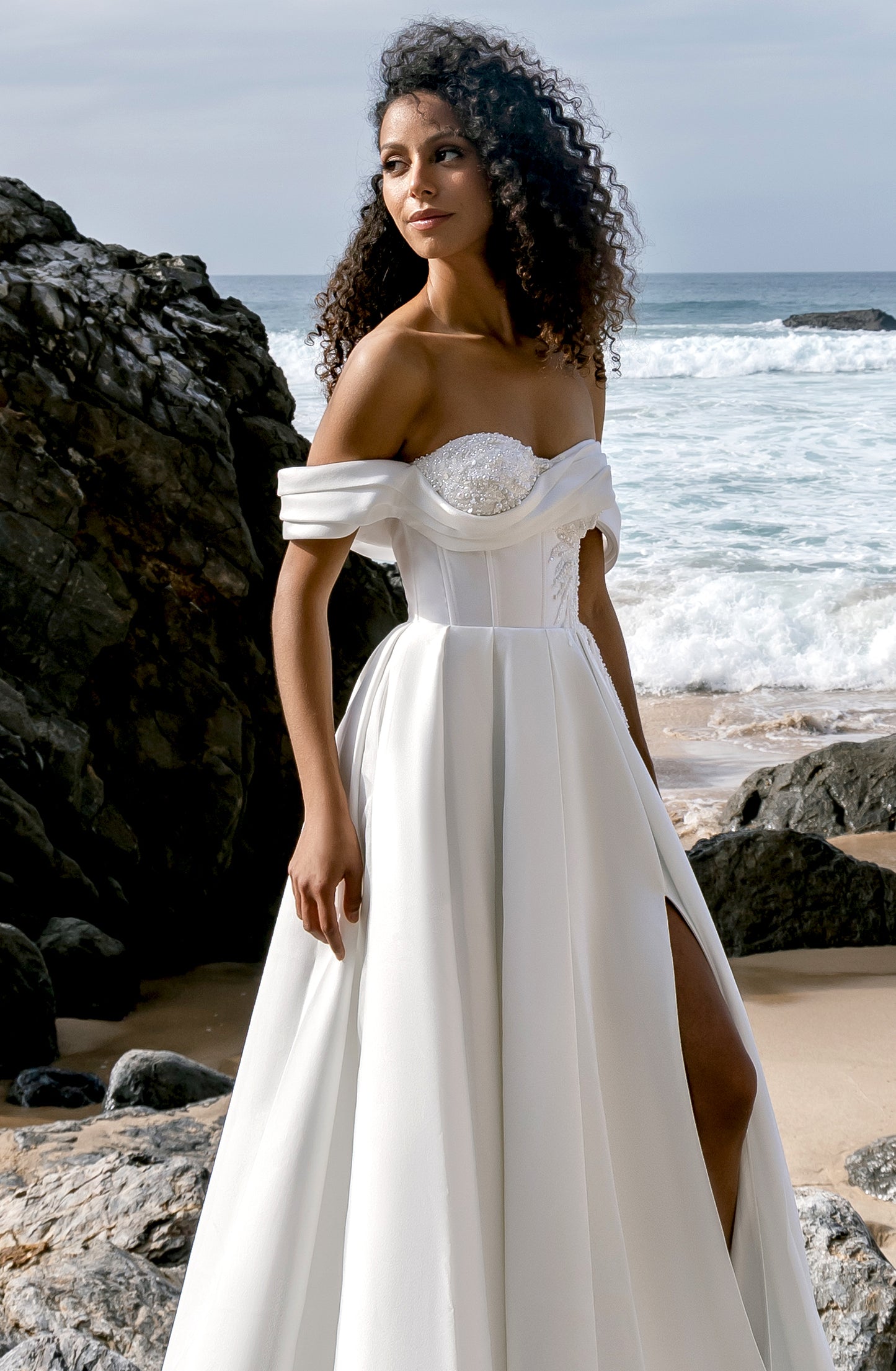 Astras A-line  Off-shoulder/Drop shoulders Milk Wedding dress