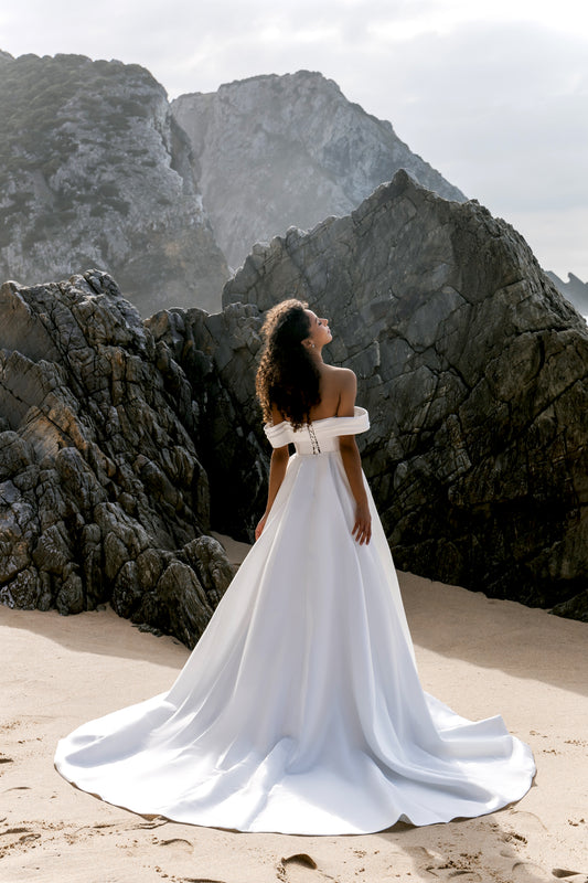 Astras A-line  Off-shoulder/Drop shoulders Milk Wedding dress