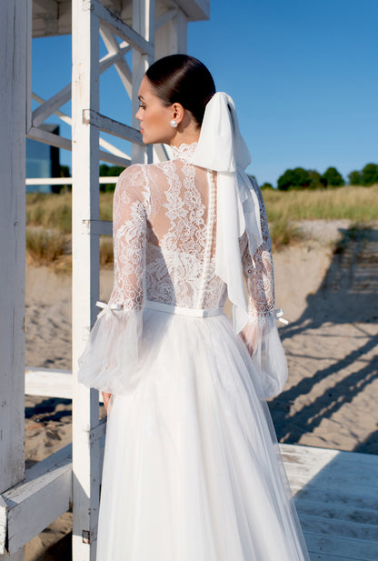 Stinga A-line High neck Off White Wedding dress