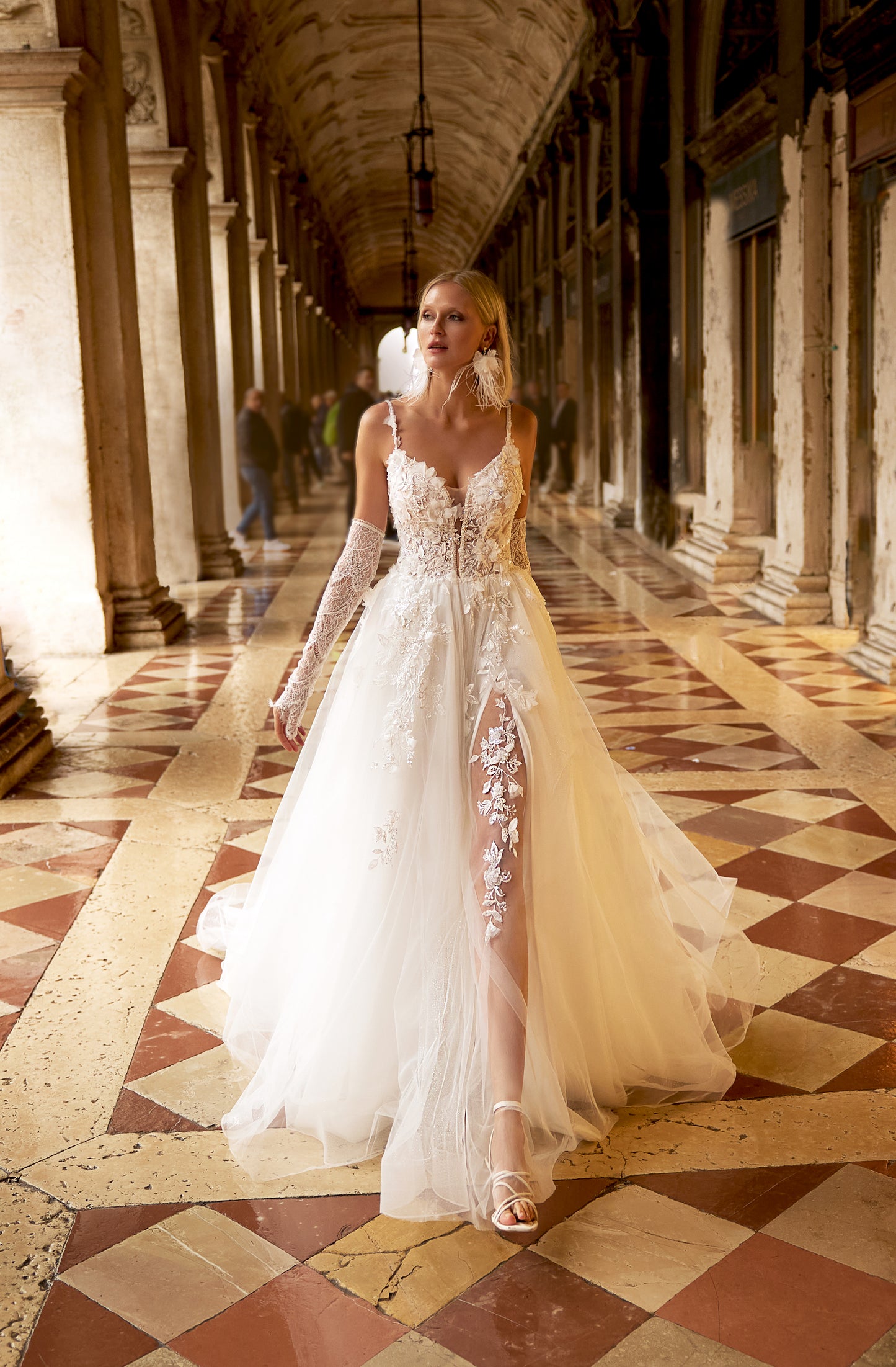 Ariane A-line V-neck Milk Wedding dress