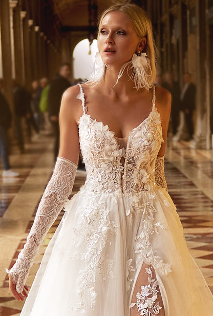 Ariane A-line V-neck Milk Wedding dress
