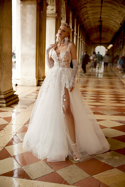 Ariane A-line V-neck Milk Wedding dress