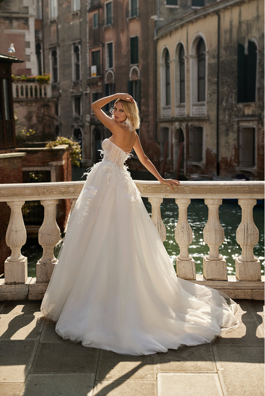 Florens A-line Sweetheart Milk Wedding dress