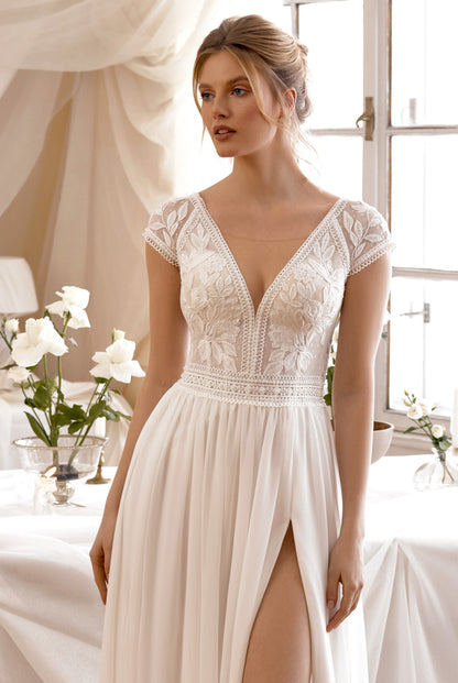 Juliena A-line V-neck Milk Wedding dress
