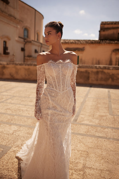 Kylie Trumpet/Mermaid Off Shoulder Milk Wedding dress