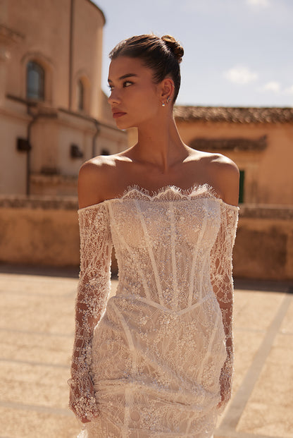 Kylie Trumpet/Mermaid Off Shoulder Milk Wedding dress