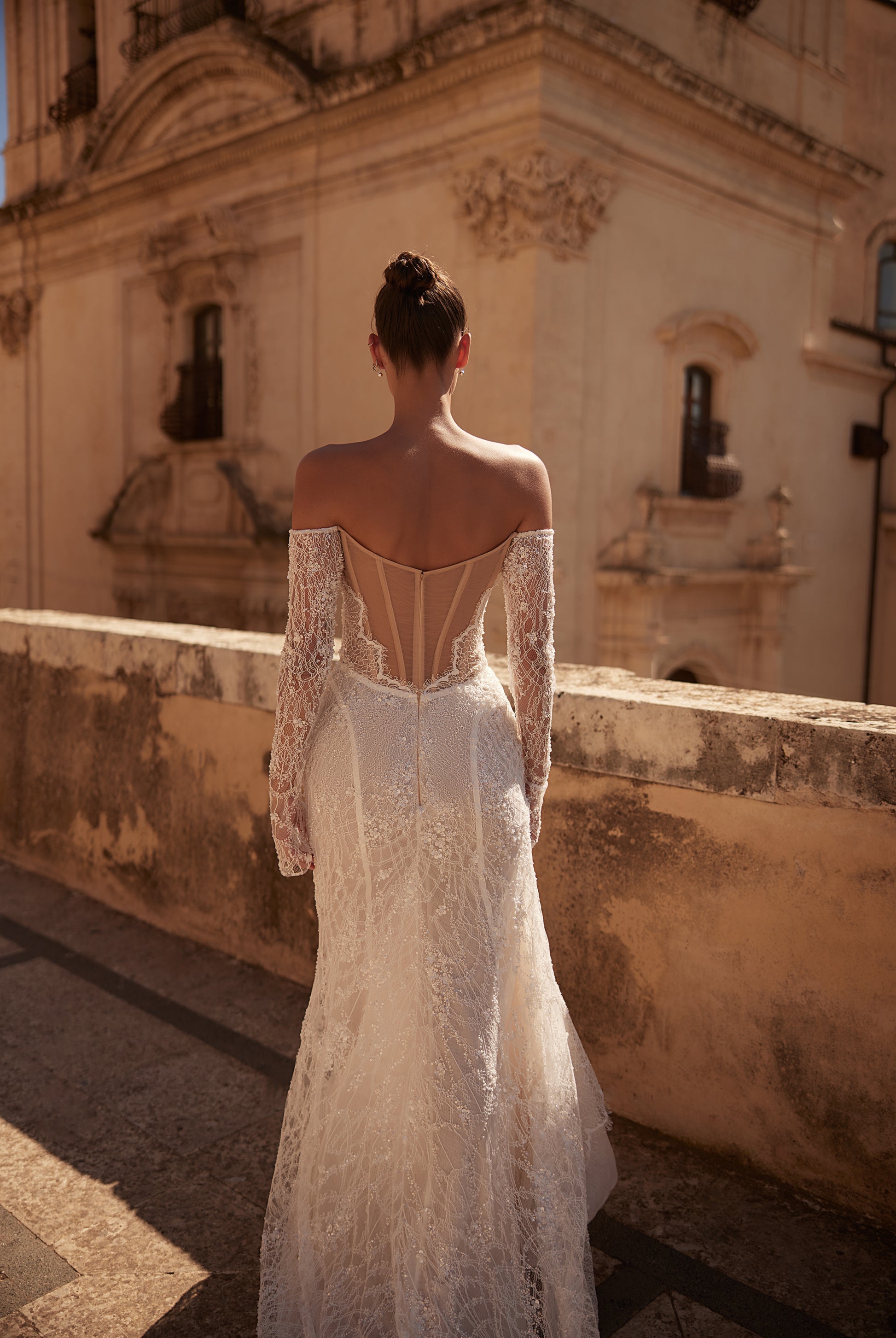 Kylie Trumpet/Mermaid Off Shoulder Milk Wedding dress