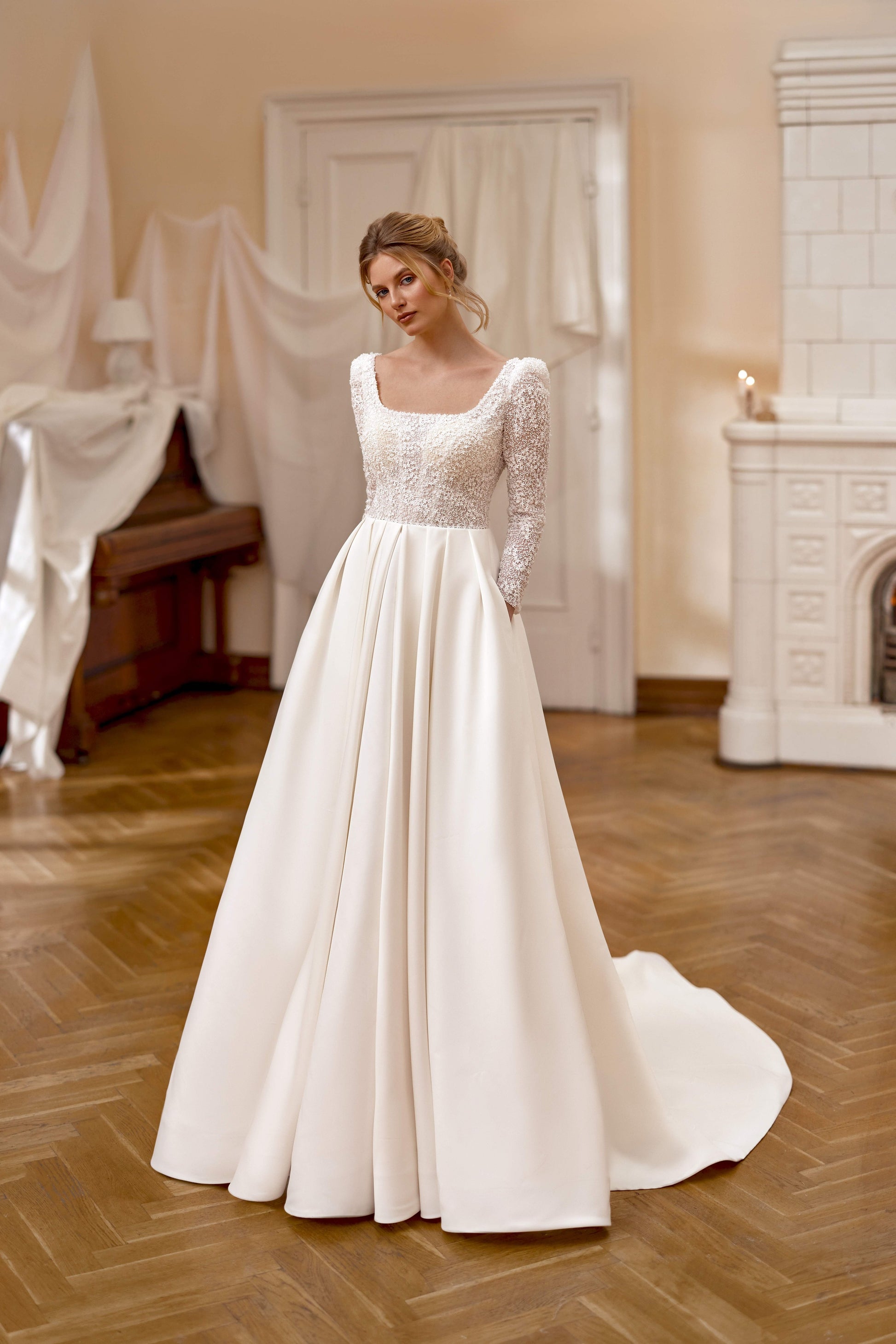Marta A-line Square Milk Wedding dress