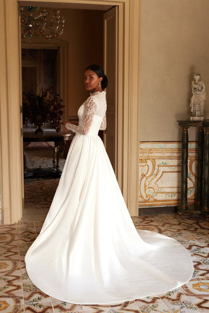 Eloven Two in one High neck Ivory Wedding dress