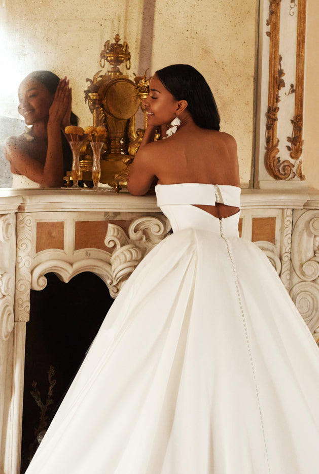 Delphina Princess/Ball Gown Straight across Ivory Wedding dress