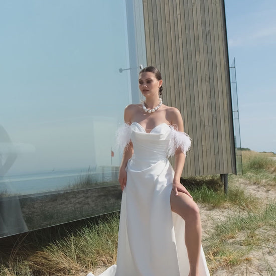 Desma A-line Sweetheart Off White Wedding dress