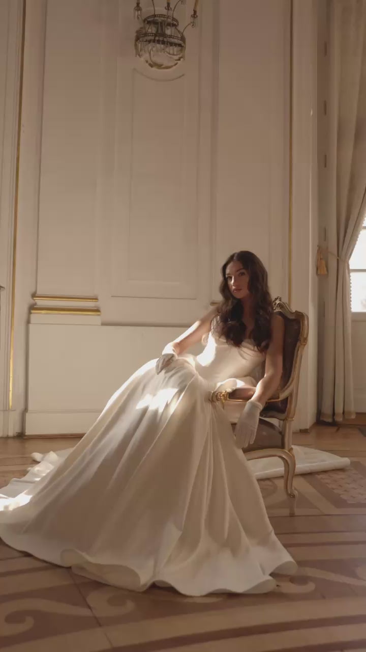 Adeleis Princess/Ball gown Sweetheart Ivory Wedding dress video