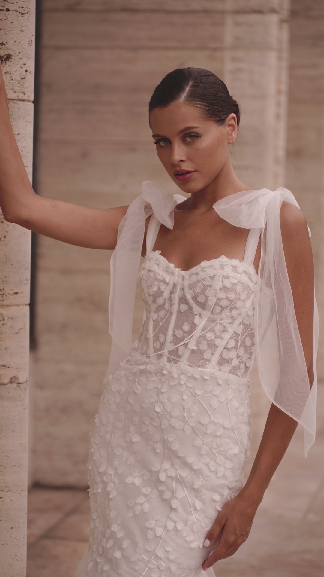 Essenia Trumpet/Mermaid Sweetheart Ivory Wedding dress video