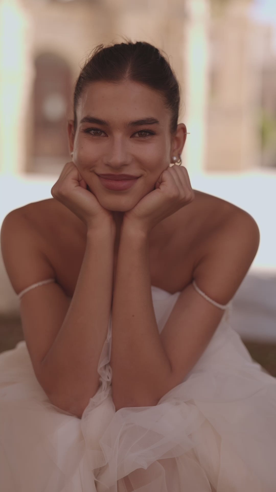 Savine A-line Scoop Milk Wedding dress video