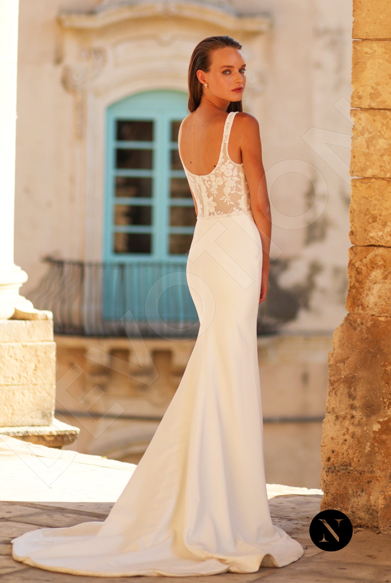 Bonnie Trumpet/Mermaid Square Ivory Wedding dress Back