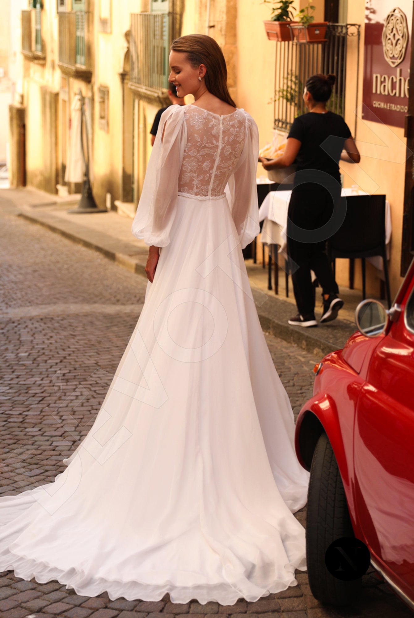 Friede A-line Boat/Bateau Ivory Wedding dress Back