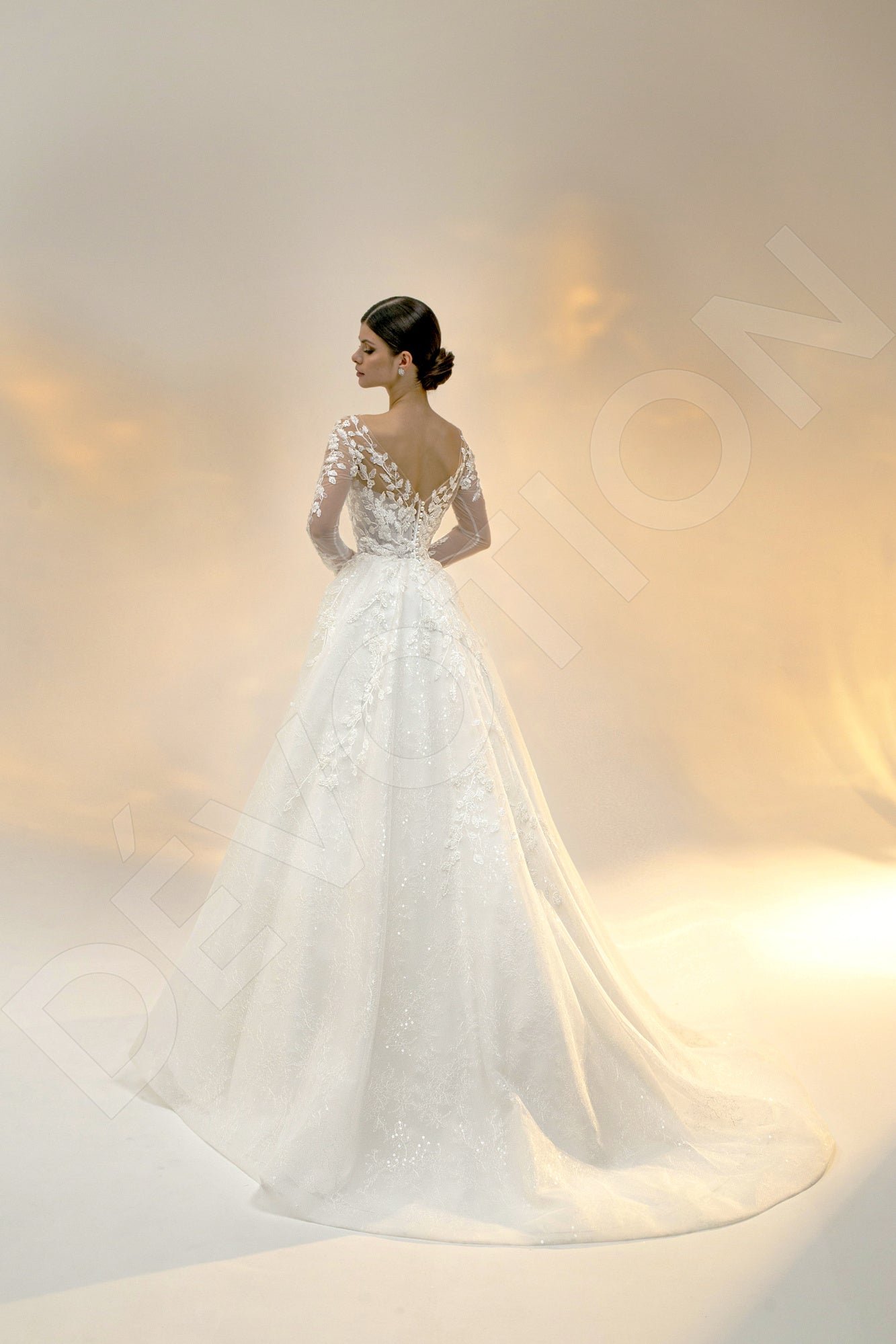 Lizzie Princess/Ball Gown Illusion Light Ivory Wedding dress