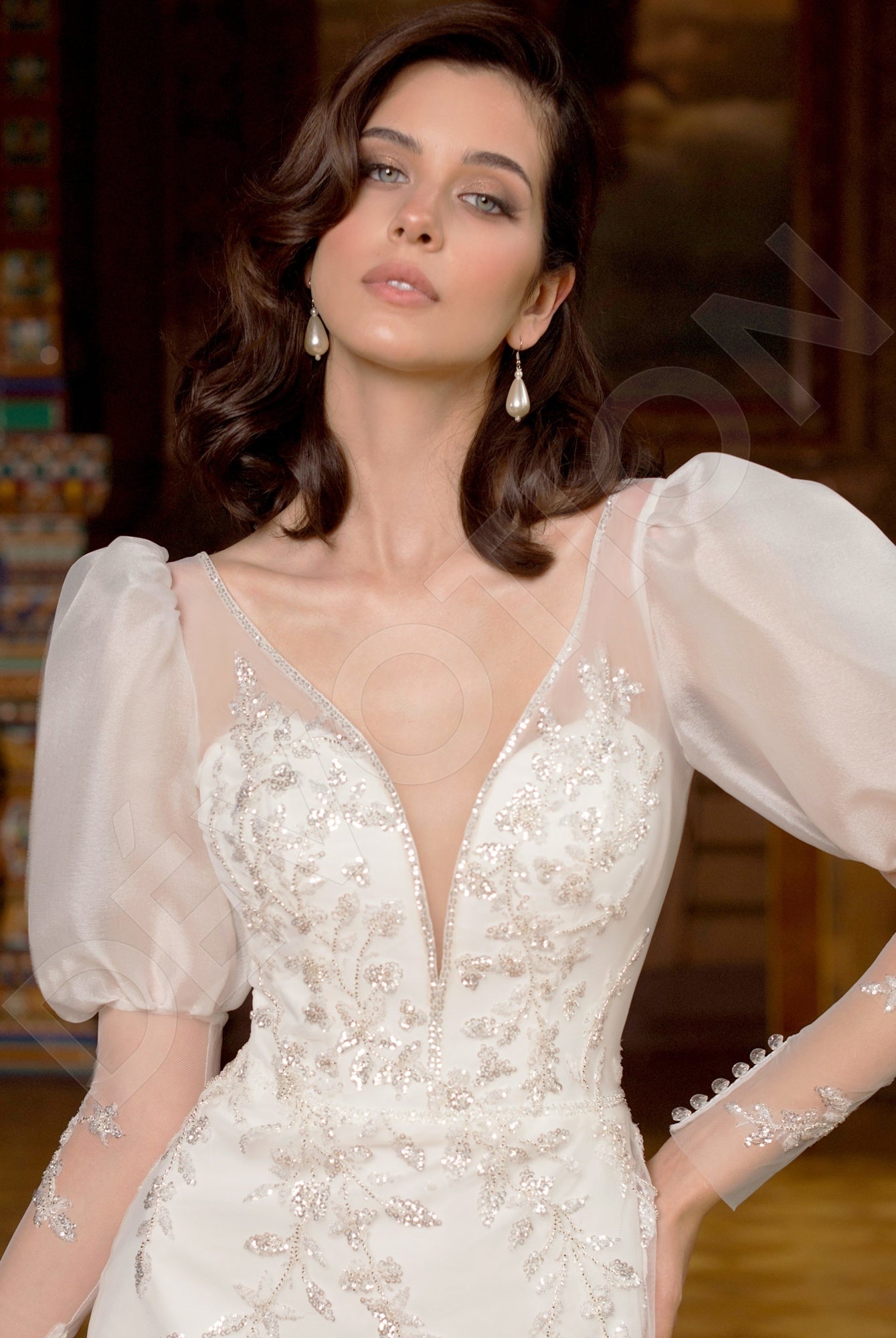 Maily Trumpet/Mermaid Deep V-Neck Off White Wedding dress
