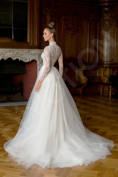 Misteria Princess/Ball Gown High neck Off White Wedding dress