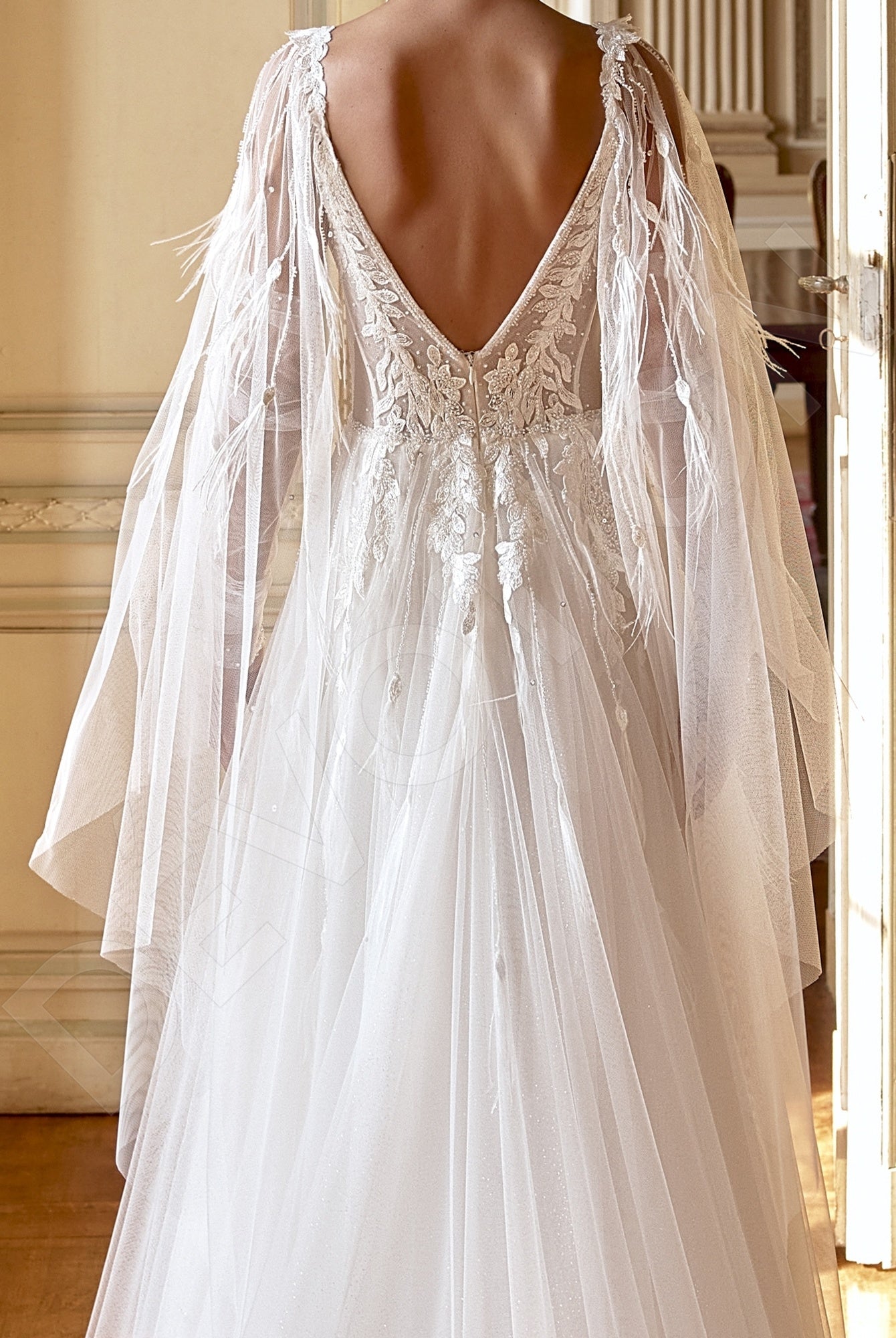 Fly A-line Sweetheart Milk Wedding dress