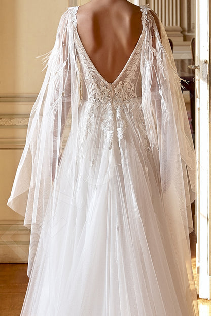Fly A-line Sweetheart Milk Wedding dress