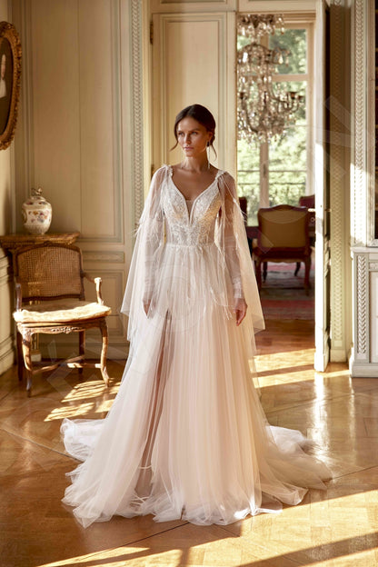 Fly A-line Sweetheart Milk Wedding dress