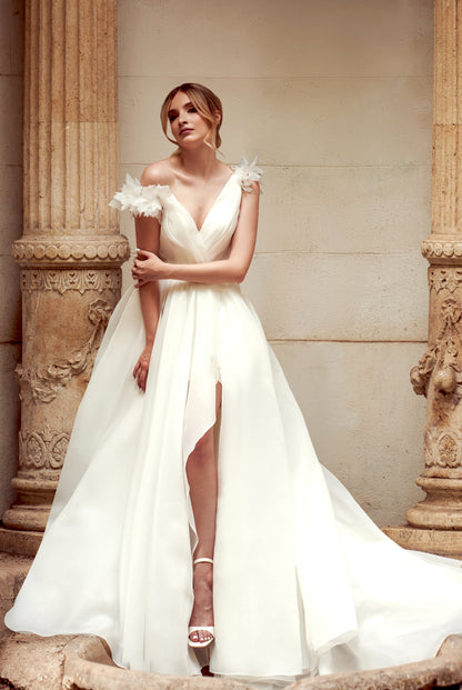 Teresa A-line Deep V-neck Ivory Wedding dress