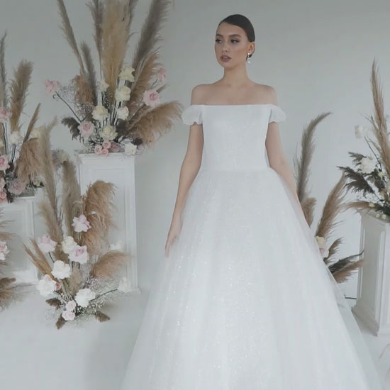 Saida Princess/Ball Gown Off-shoulder/Drop shoulders Lightivory Wedding dress