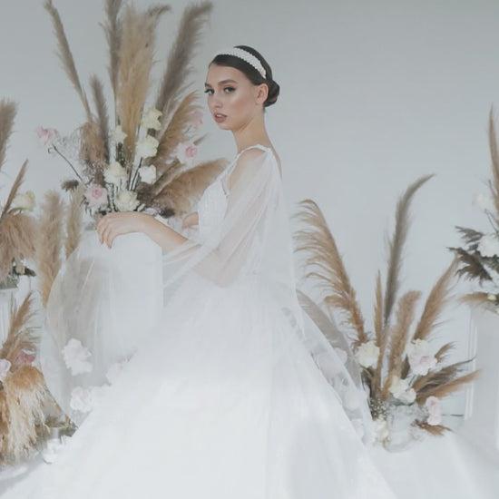 Ziada A-line V-neck Ivory Wedding dress