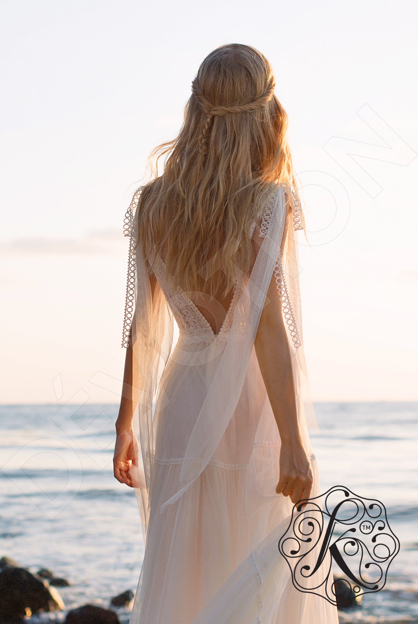 Angelica A-line Deep V-neck Milk Wedding dress