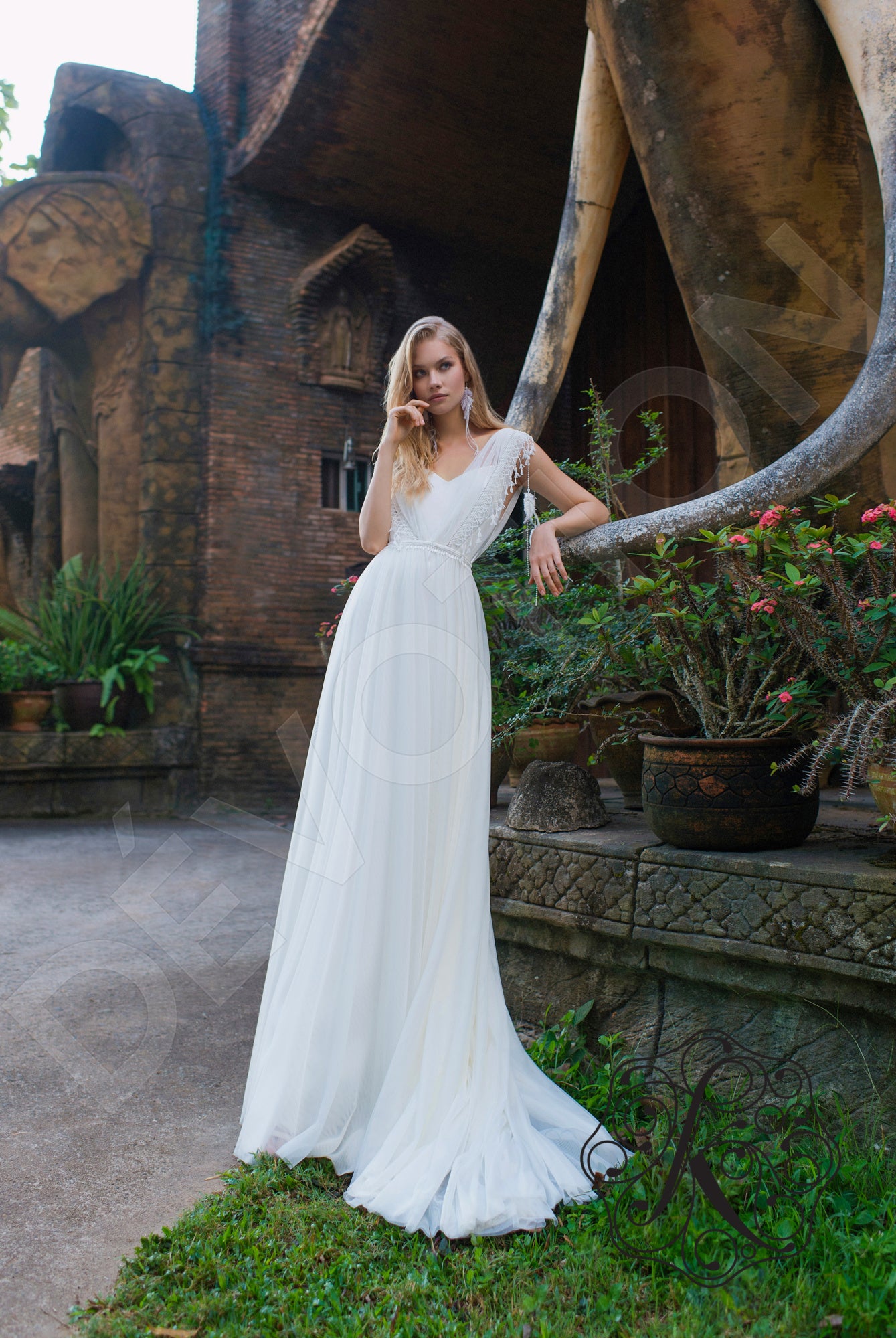 Anvil Open back A-line Straps Wedding Dress 8