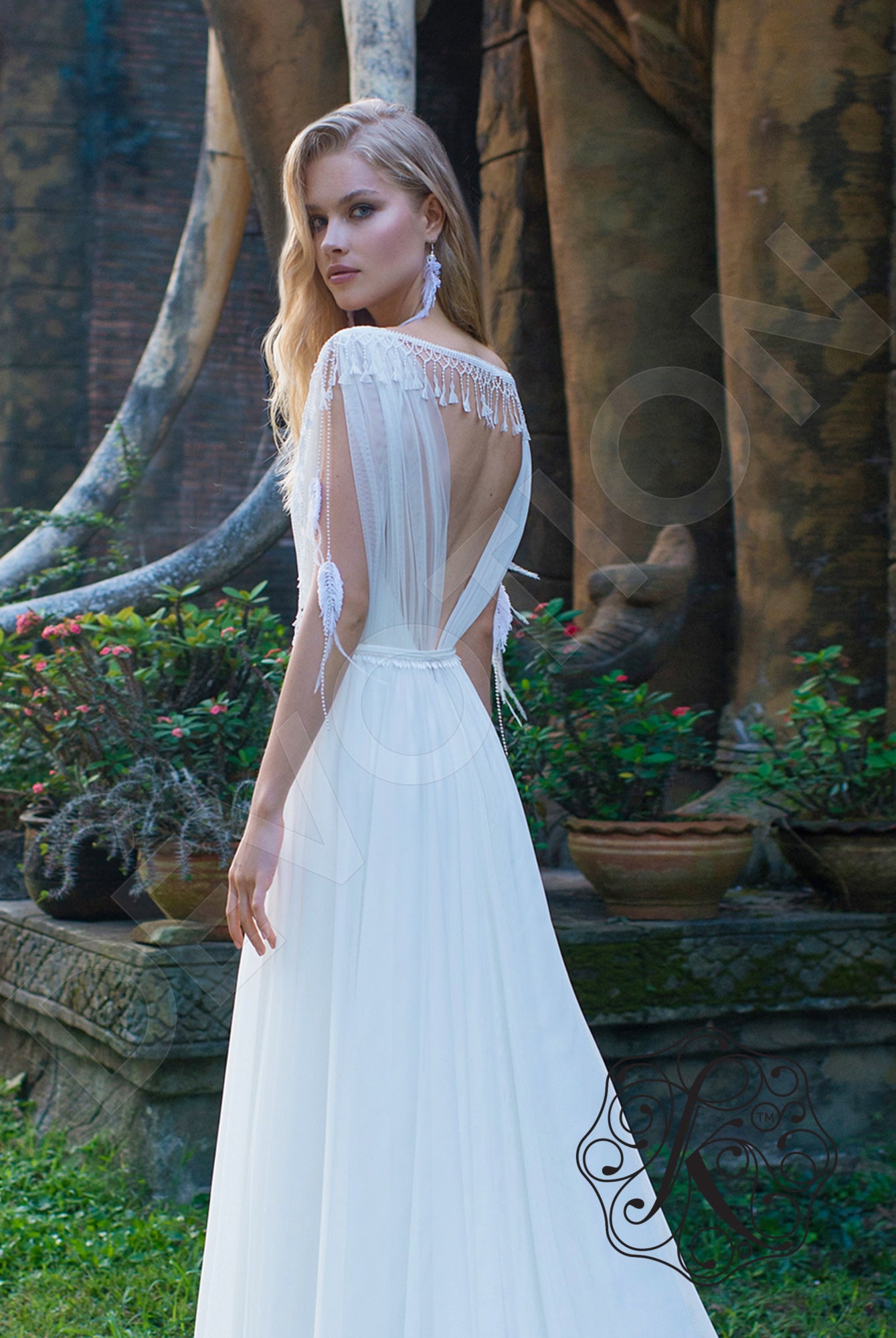 Anvil A-line Sweetheart Milk Wedding dress