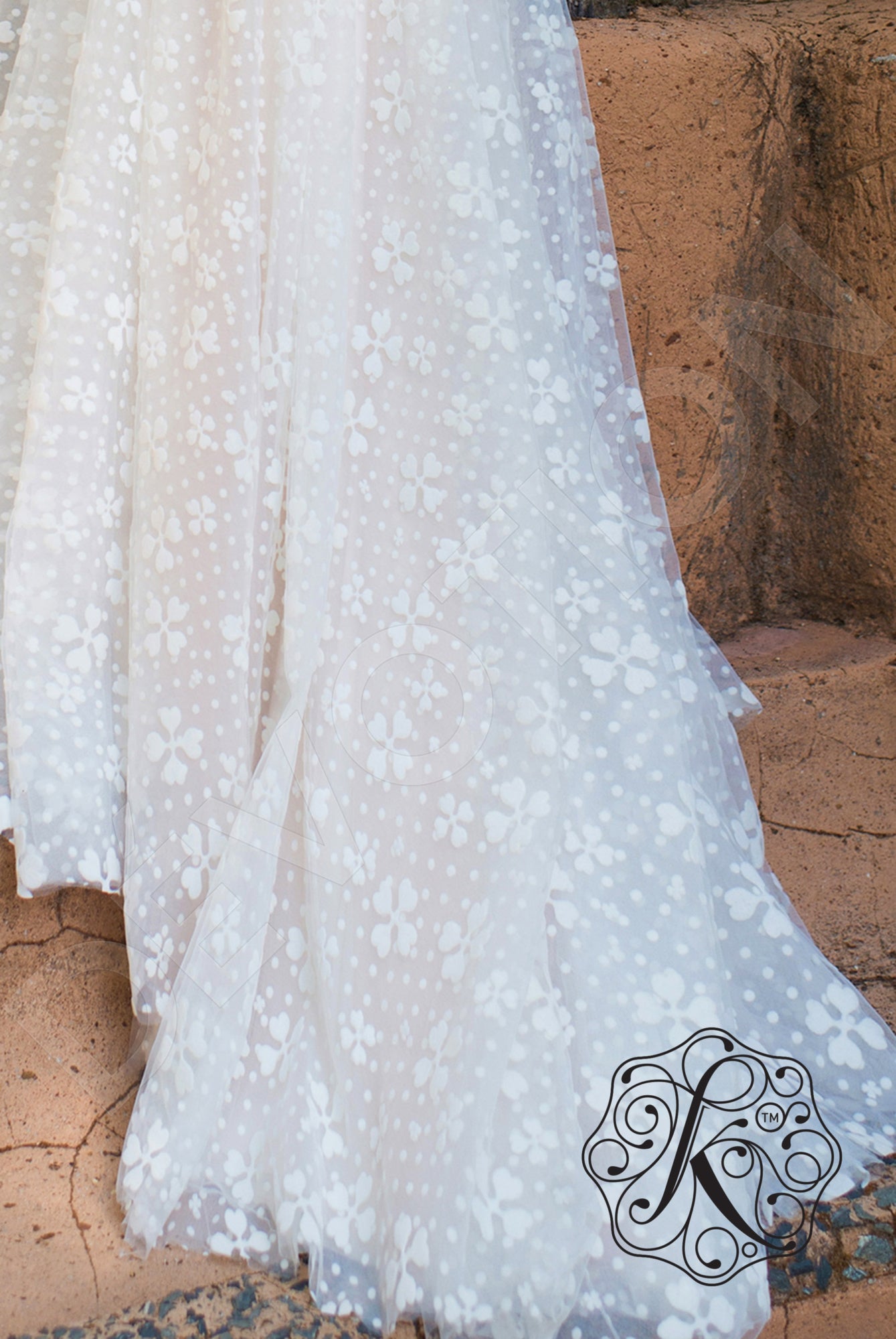 Batista Full back A-line Sleeveless Wedding Dress 5