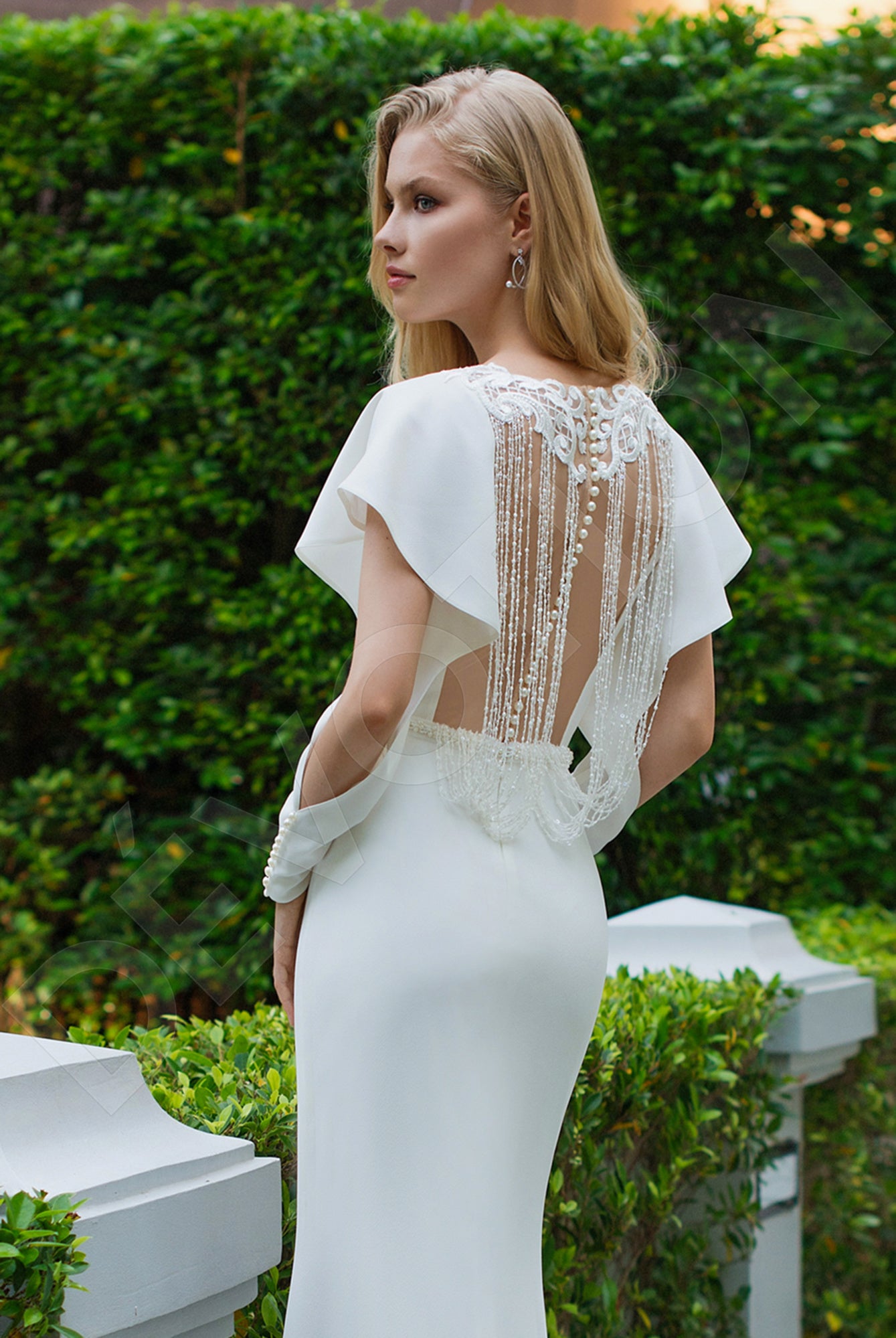 Djiansi Trumpet/Mermaid Jewel Milk Wedding dress