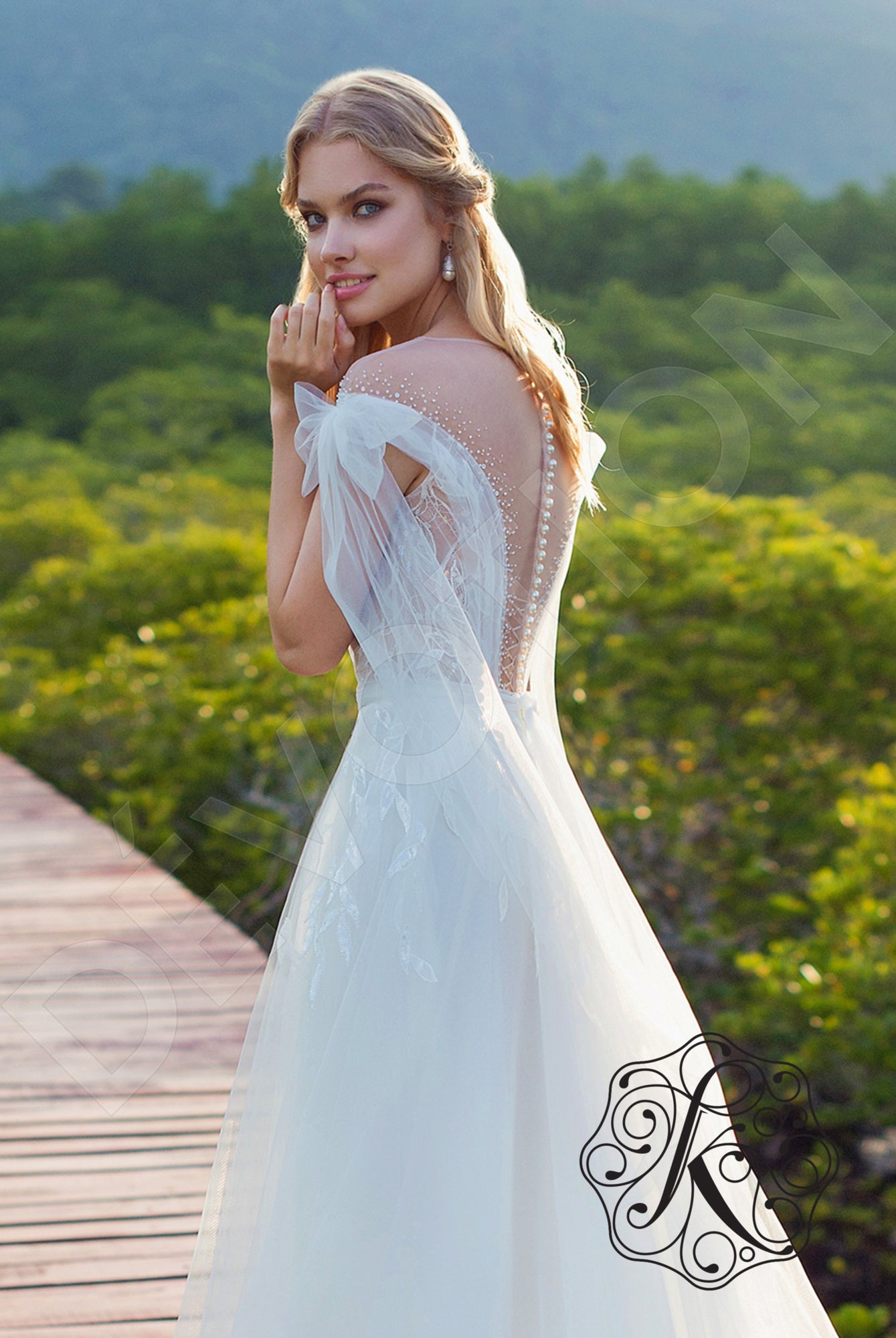 Elary A-line Illusion Milk Wedding dress