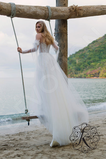 Flamenca Illusion back A-line Long sleeve Wedding Dress 4