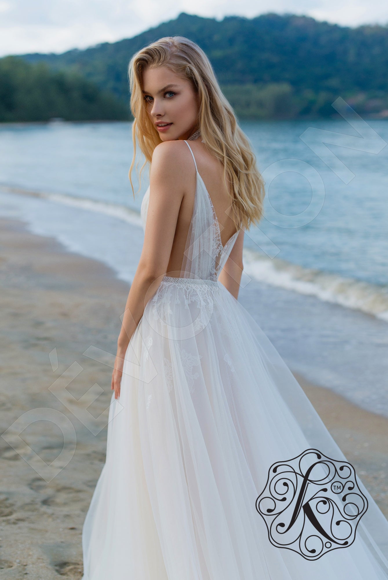 Katalea A-line Deep V-neck Milk Vanilla Wedding dress