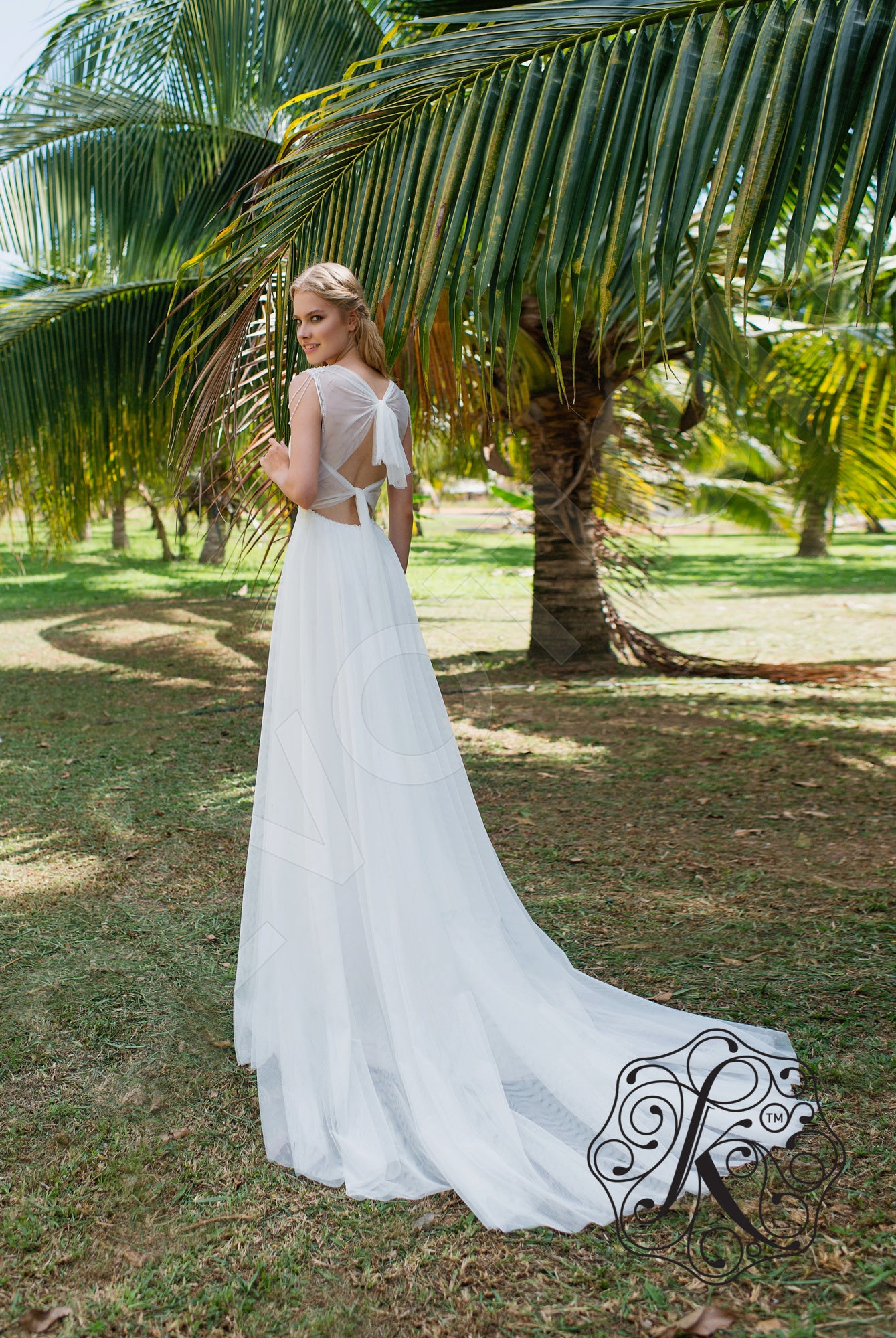 Keiman A-line V-neck Milk Wedding dress
