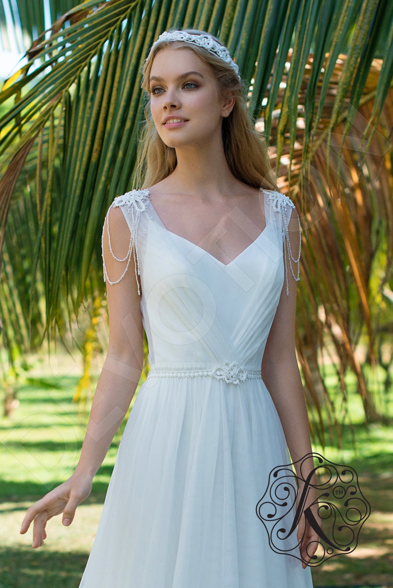 Keiman Open back A-line Sleeveless Wedding Dress 9