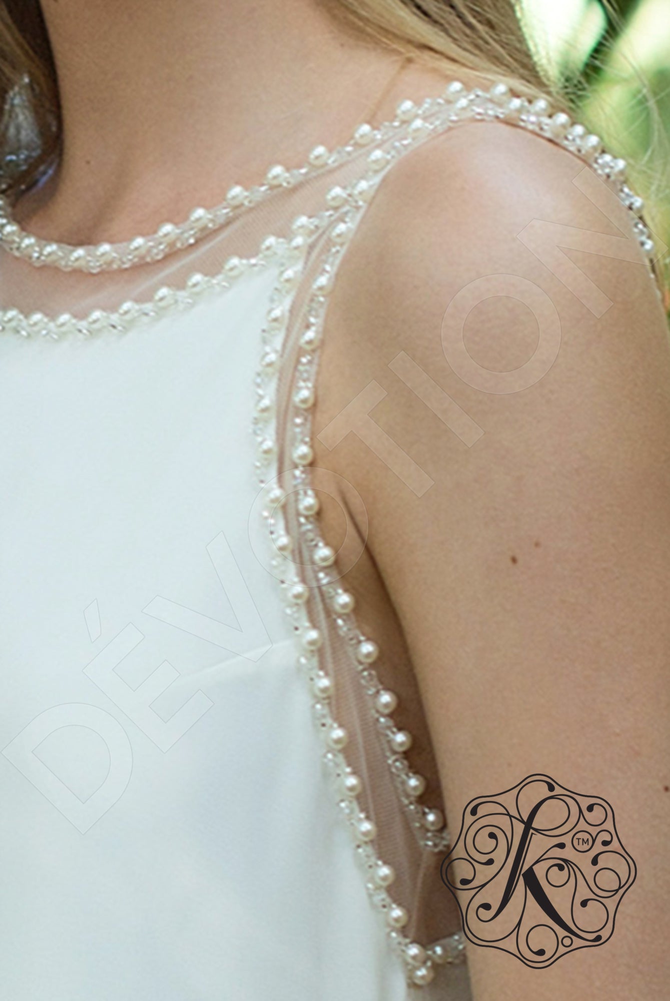 Kveilin A-line Boat/Bateau Milk Wedding dress