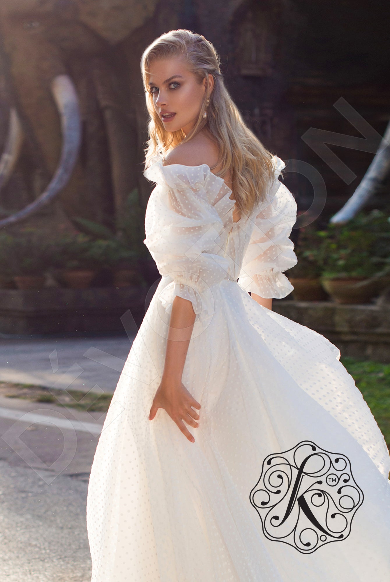 Lidiana A-line Off-shoulder/Drop shoulders Milk Wedding dress