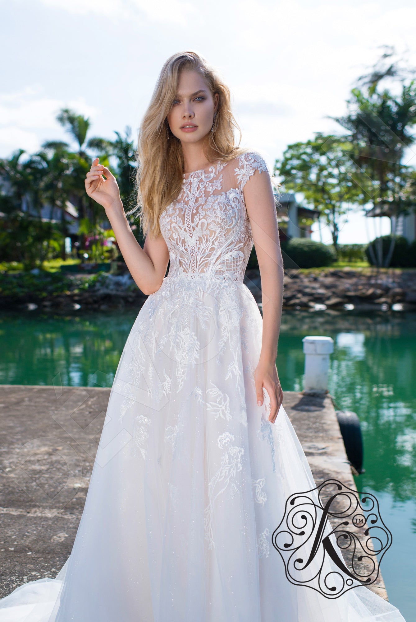 Viorica Illusion back A-line Sleeveless Wedding Dress 2