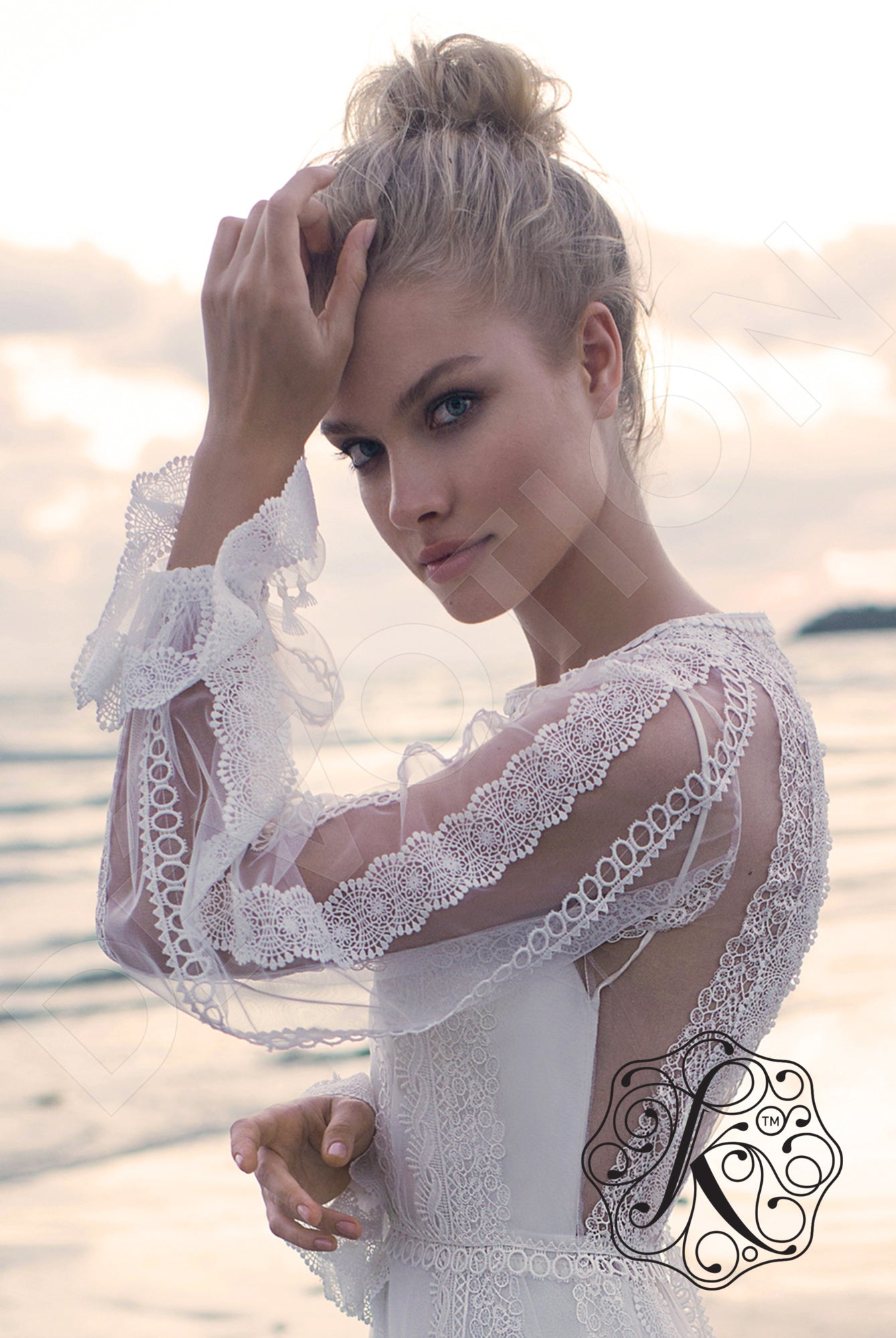 Weiss Full back A-line Long sleeve Wedding Dress 3