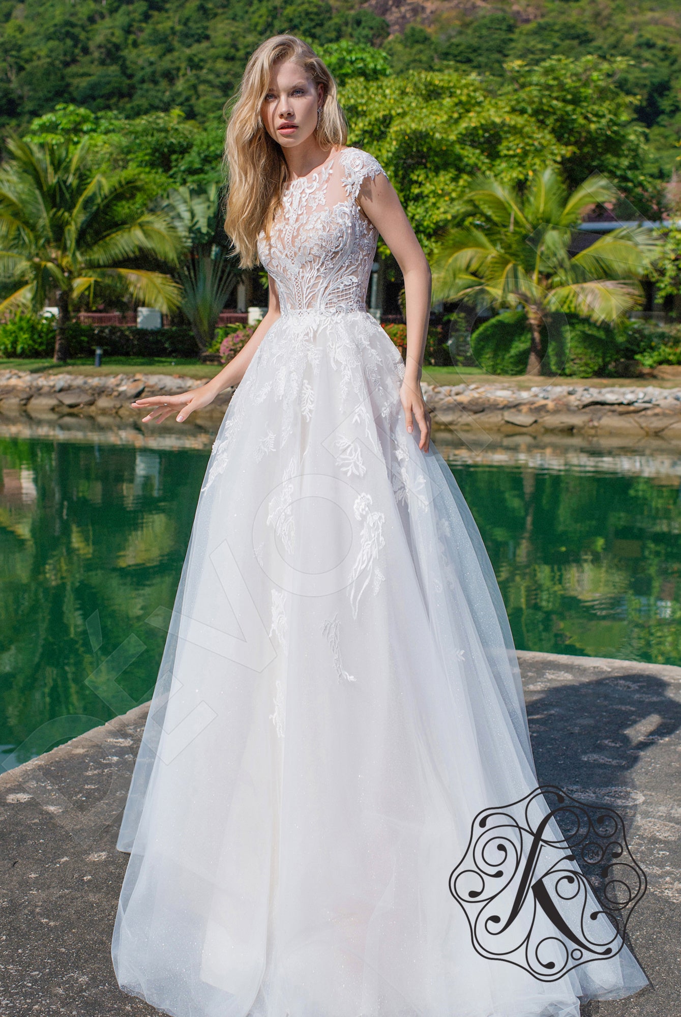 Viorica Illusion back A-line Sleeveless Wedding Dress Front