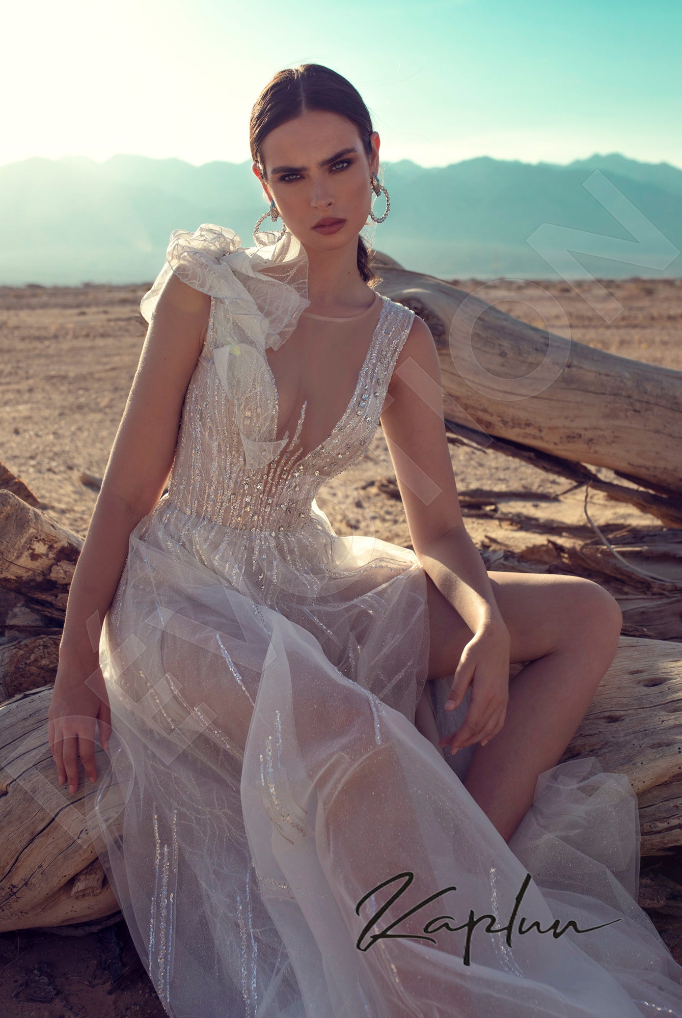 Lolis A-line Illusion Vanilla Wedding dress